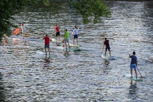 stand-up-paddling